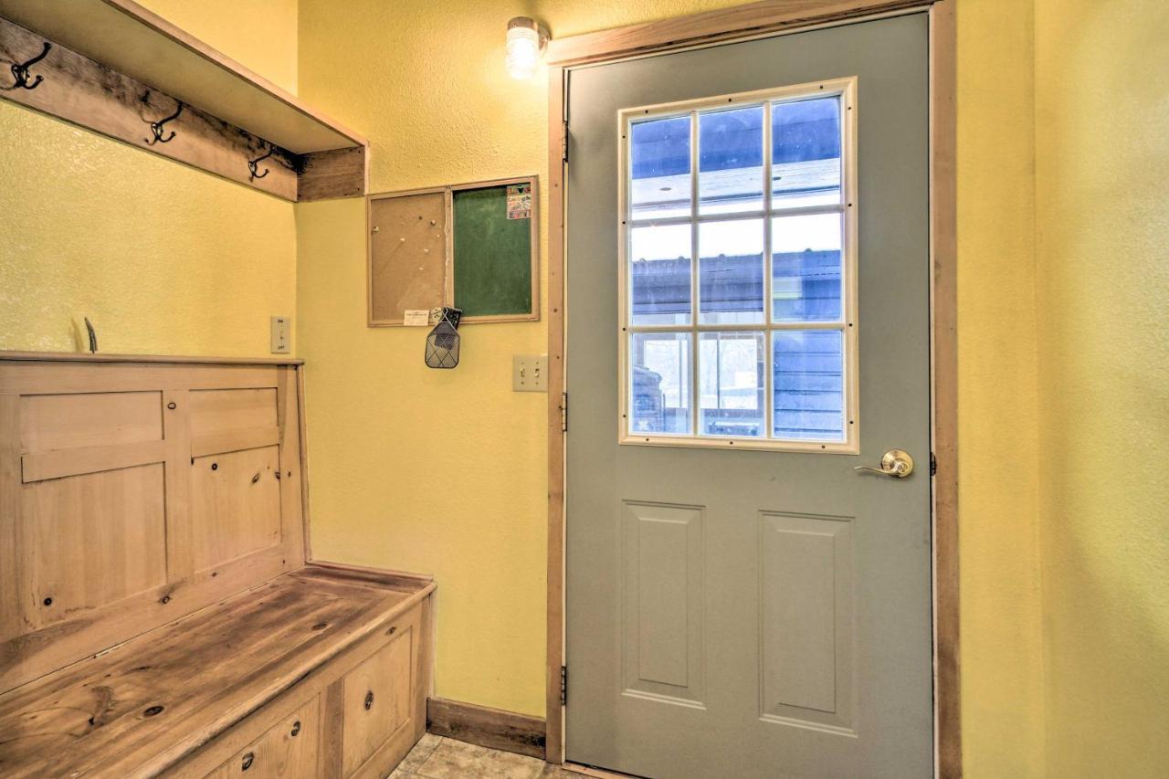 Cozy Home With Hot Tub Half Mi To Salmon River! Exterior foto